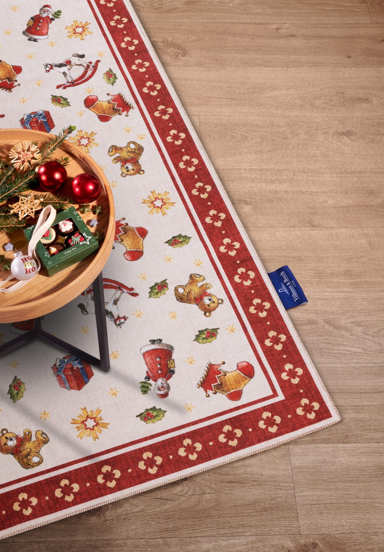 Villeroy & Boch Toy's Delight Design Vloerkleed Nostalgic Rood Meerkleurig